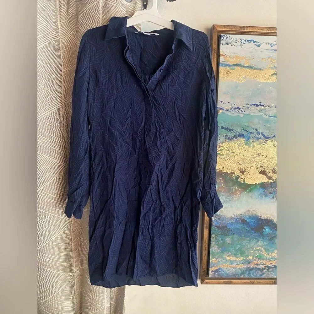 Diane Von Furstenberg Shirt Dress Size 2 Navy Blue 100% Silk Relaxed Fit